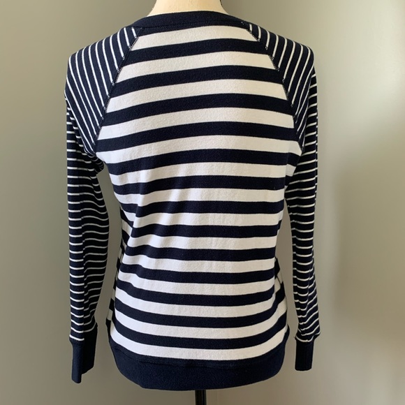 Eddie Bauer Navy blue & white stripped sweater - Picture 5 of 7